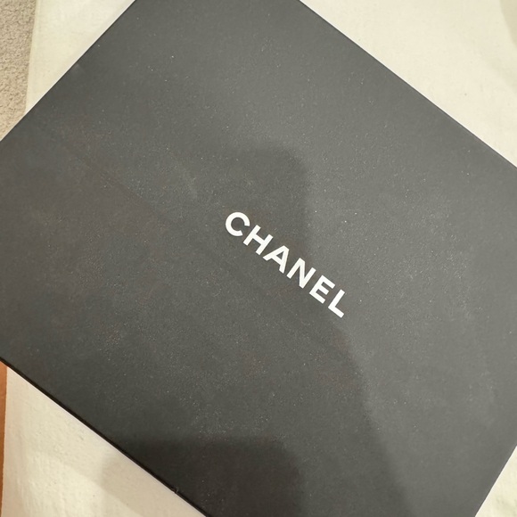 Chanel Crystal Necklace - Picture 6 of 6